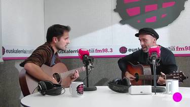 Joseba Iturraspe eta Iban Martin: “Eskafandra jantzi eta gure barrenean murgildu gara lehenengo disko honetan”