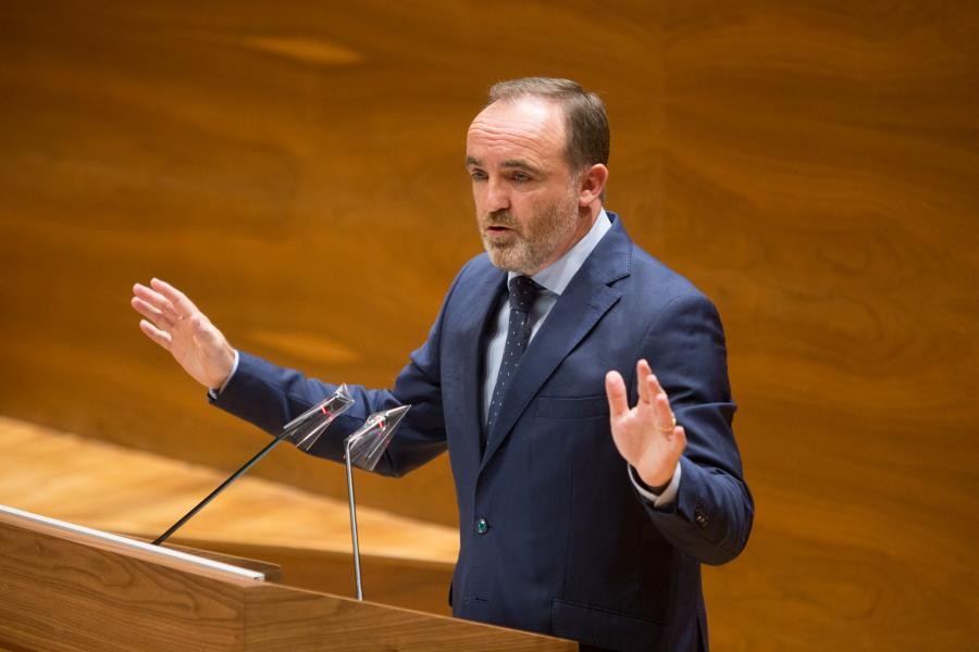 Parlamentuak atzera bota du Navarra Sumak aurrekontuei aurkeztutako osoko zuzenketa