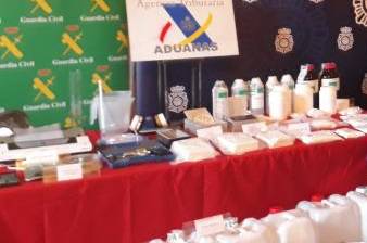 Kokaina fabrikatzeko laborategi bat desegin dute