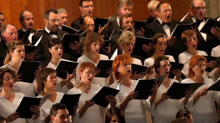 Iruñeko Orfeoia zortzi orkestra handirekin ariko da aurten