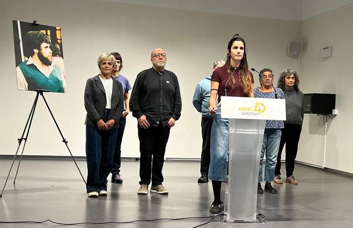 'Mikel Zabalza 40 urte gogoan' egitasmoak autobus bat jarriko du martxan haren memoria ez dadin ahazturan erori