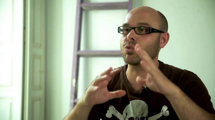 Udaltzain gutxiago eta "gatazkak bideratzeko bestelako pertsonak prestatzea"  proposatu du Aranzadik