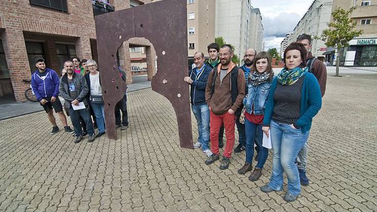 Karmele Solagurenen omenezko oroigarria ipintzeko kanpaina abiatu dute Barañainen