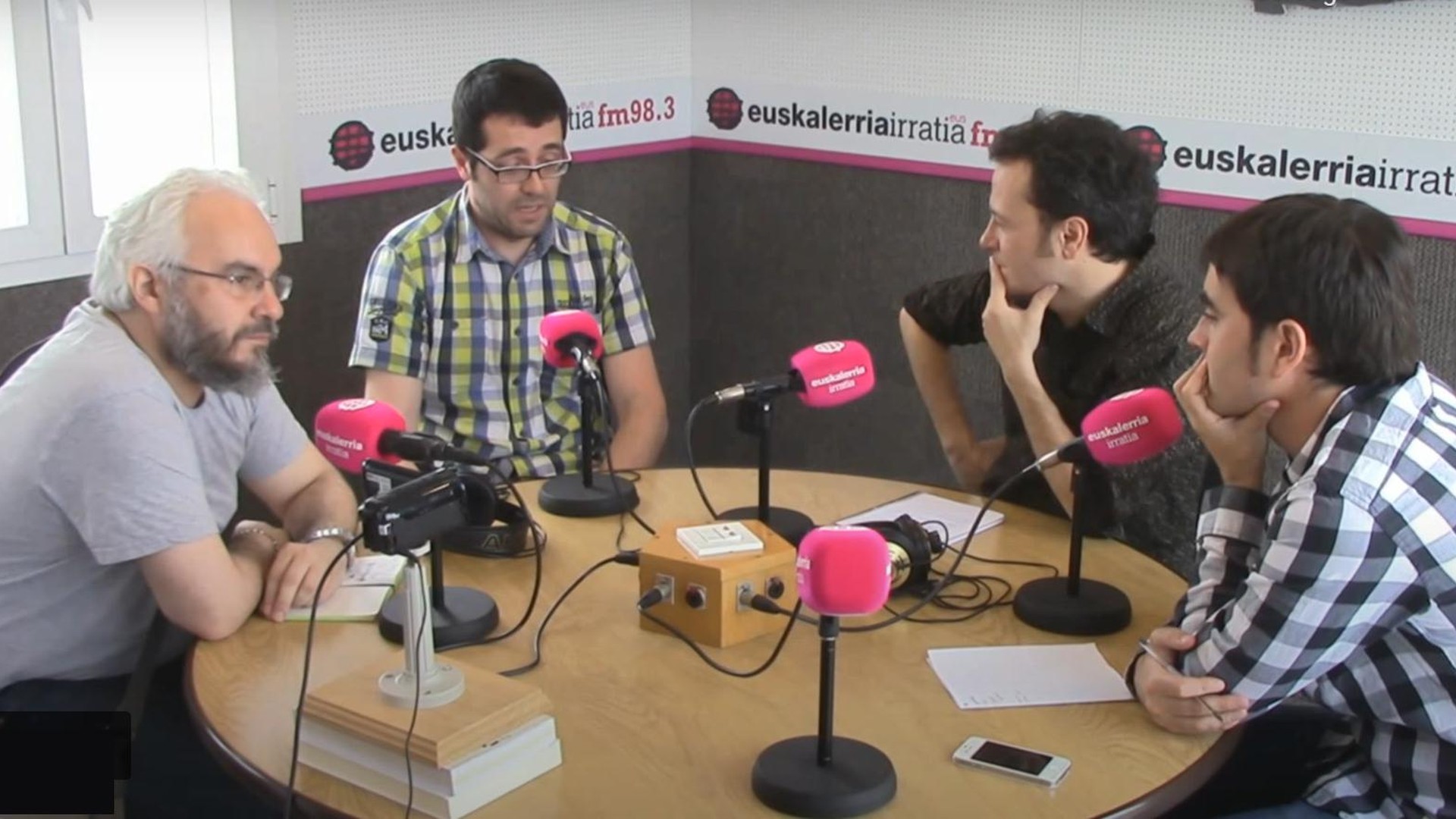 “Mikel Zabalzaren aitortza albiste ona da, berandu badator ere”