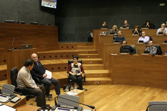 ETAren eta Estatuaren biktimen arteko topaketa antolatu du Foro Sozialak