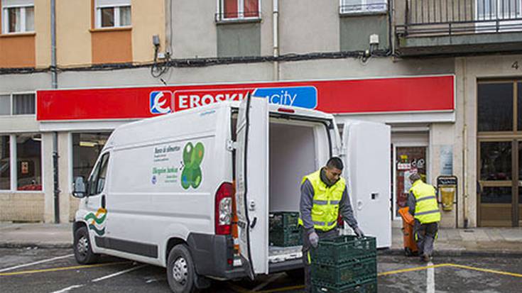 Iruñerriko Mankomunitateak bihar berrekingo dio elikagaien bankurako bilketari