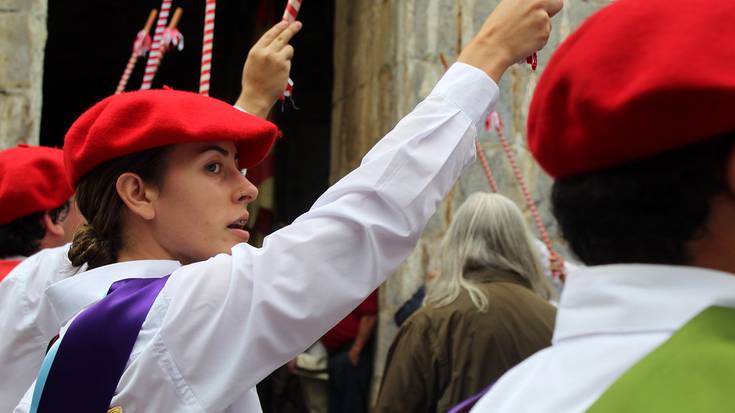 Noemi Alvarez: "Nahi duguna da udalek eta Gobernuak kontuan har ditzatela dantza tradizionalak"