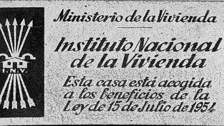 300 ikur frankista kendu dira legegintzaldi honetan Nafarroa osoan