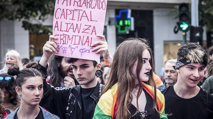 LGTBI+ kolektiboaren aurkako erasoei aurre egiteko protokoloa garatuko du Iruñeko Udalak