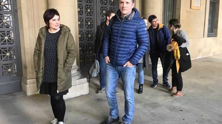 Hitzetatik ekintzetara pasatzeko eskatu diote greba orokorraren deitzaileek Txibite presidenteari