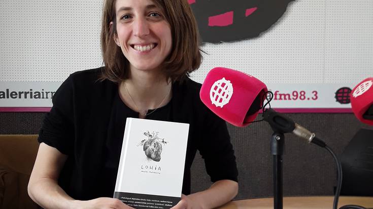 “Liburu hau gertatu zitzaidana ulertzeko bidea izan da"