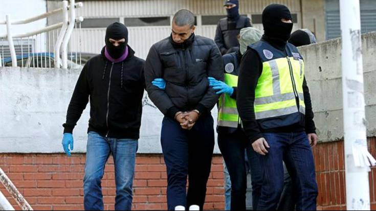 Indar Gorriko hemezortzi kideak libre gelditu dira, epailearen aurrean deklaratu ostean