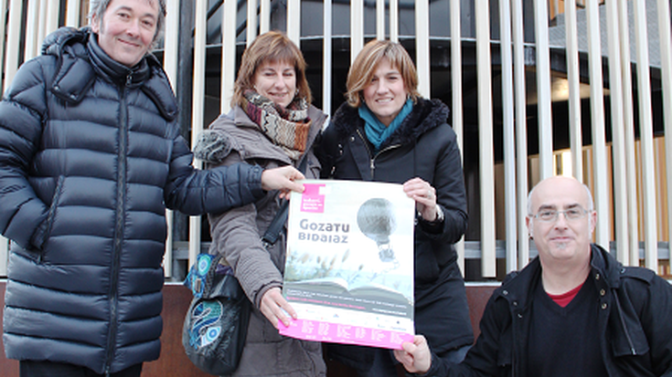 'Irakurri, Gozatu eta Oparitu' ekimena hemezortzi herritan
