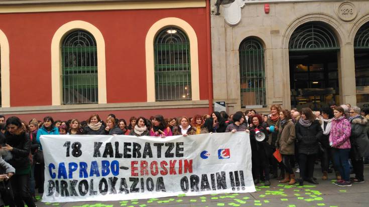 Kaleratzeen kontra hiru eguneko greba egiten ari dira Capraboko langileak