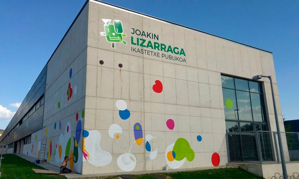 Joakin Lizarraga ikastetxearen izena euskaraz bakarrik dagoelako kexu azaldu da UPN