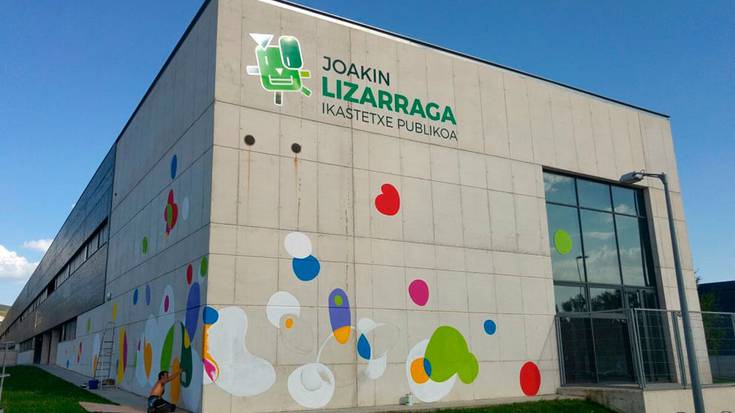 Joakin Lizarraga ikastetxearen izena euskaraz bakarrik dagoelako kexu azaldu da UPN