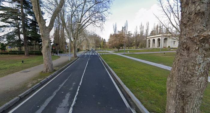 Atzeratuta Nafarroako Unibertsitateko errepidearen itxiera