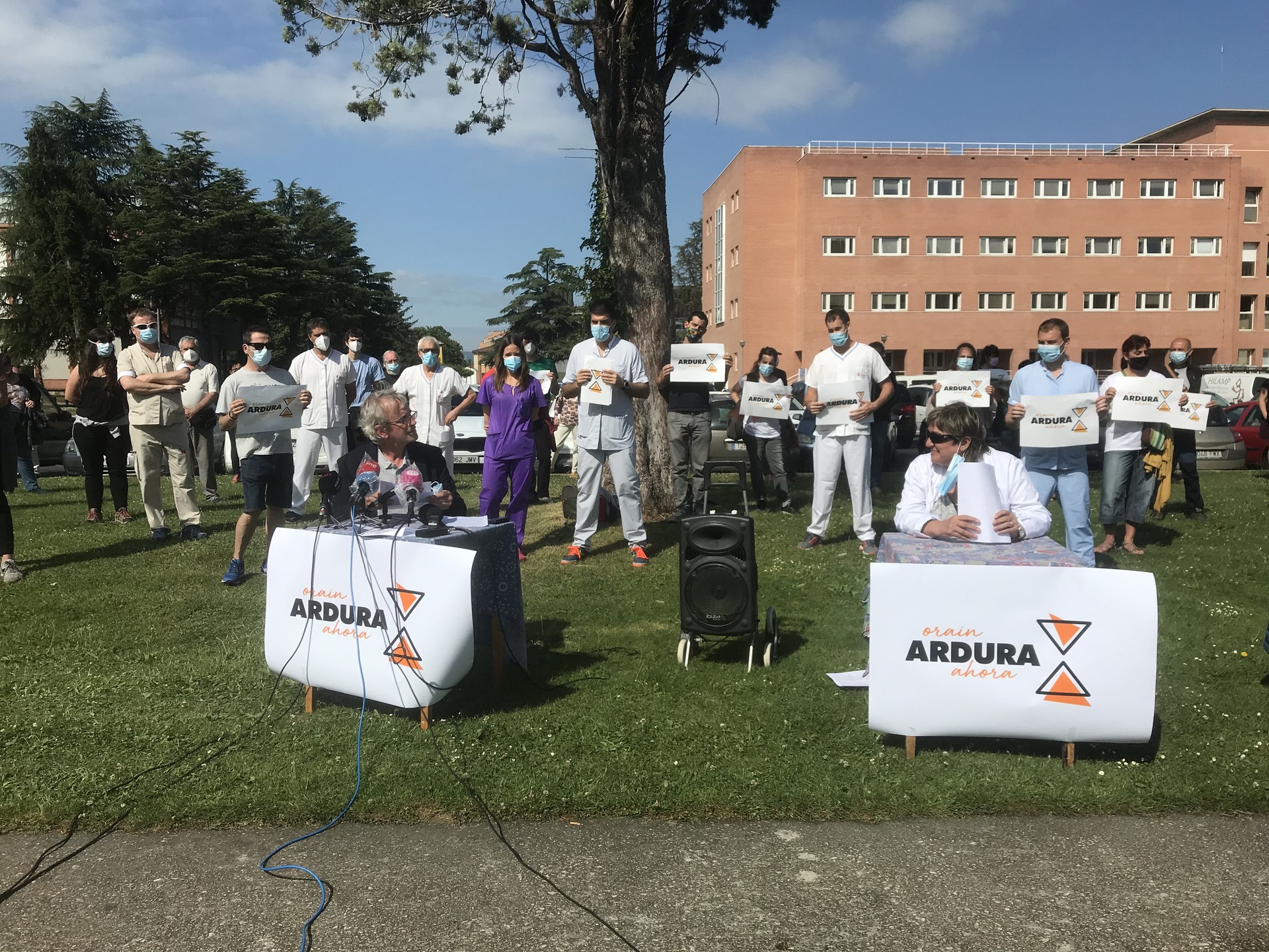 AHTaren aurrekontua premiazko alorretara bideratzea eskatu dute hainbat eragilek
