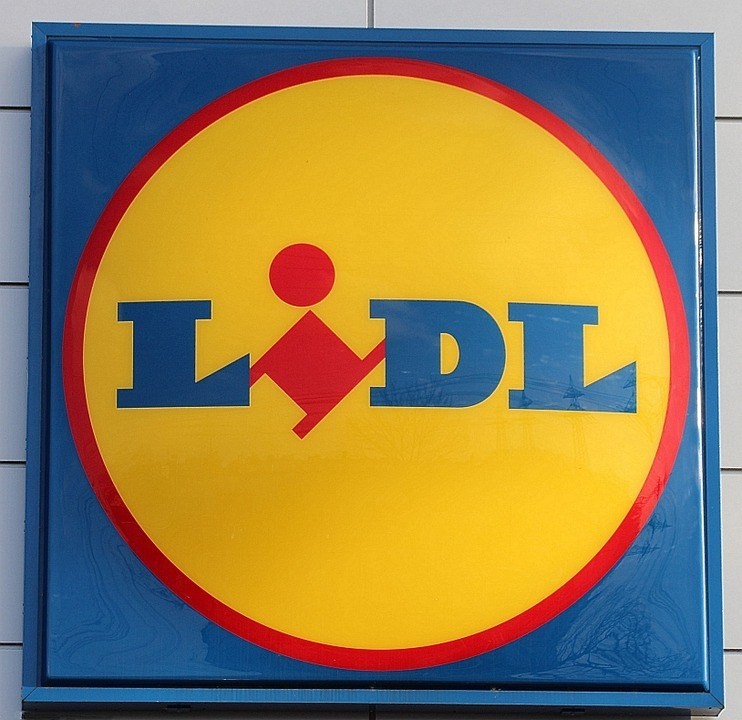 ELAk lanuzteetara deitu du apirilaren 30erako Hego Euskal Herriko Lidl denda guztietan.