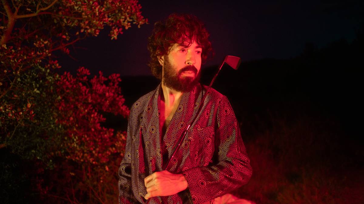 Jon Garcia del Val (Del Val taldea): "Musika sortzerakoan leku berdinetan ez gelditzea eta esperimentatzea gustatzen zait"