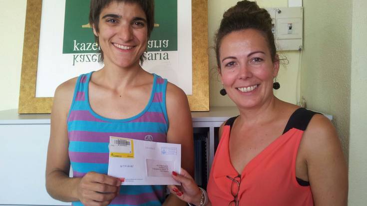 Iritsi da lizentziaren jakinarazpena Euskalerria Irratira