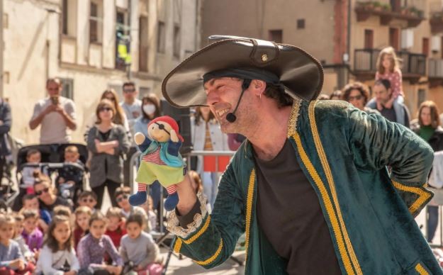Euskara egoera ahulenean dagoen herrietara iritsiko da Gora Gora Fest kultur zikloa
