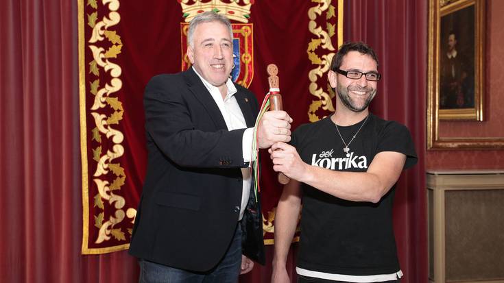 Lankidetza-hitzarmena sinatu du lehen aldiz Iruñeko Udalak Korrikarekin