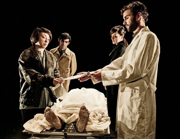 Arrastoak ikuskizuna taularatuko dute gaur Civivox Iturrama zentroan