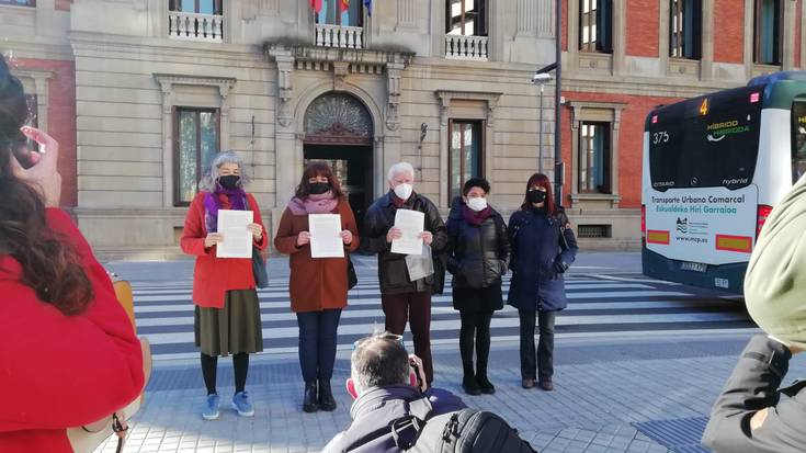 Iaz "gutxienez" 241 hitzordu tranpa egin zirela salatu dute