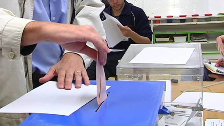 Iruñeko Udalak gaur eginen du zozketa hauteskunde mahaiak osatzeko