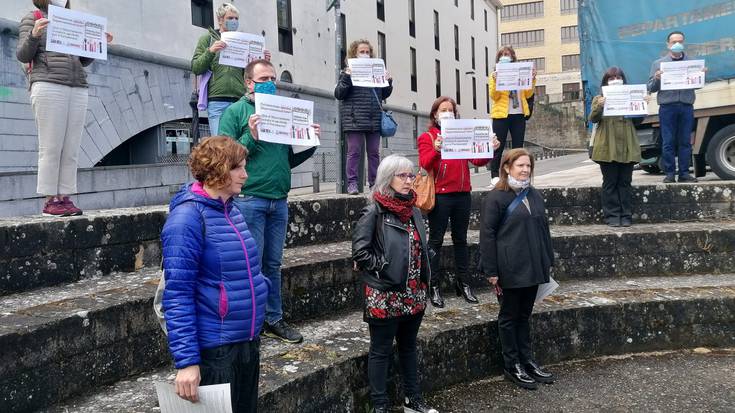 Hezkuntza Ituna betetzeko exijitu diote sindikatuek gobernuari