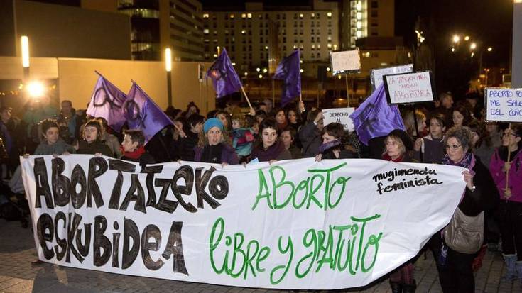Osasunerako arriskurik bada abortatzeko aukera eskainiko du Osasunbideak