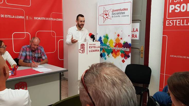 Lizarrako alkatearen aurkako mozioa sinatu duten zinegotziak alderditik kanporatu ditu PSNk