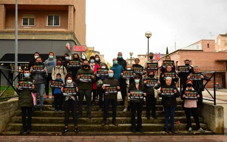 Barañainen euskaraz bizitzeko eskubidea aldarrikatu dute hainbat herritarrek
