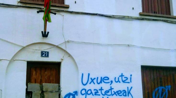 Atea "hormatu" diote Altsasuko Batzokiari