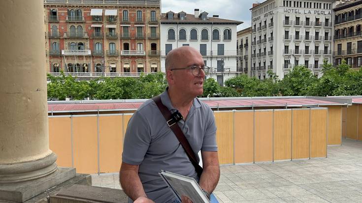 Zaldikoko irakurle taldea: 'Auzo madarikatua'