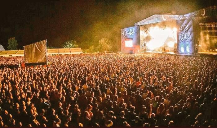 Kontsultatu hemen Hatortxu Rock-eko kontzertuen ordutegiak