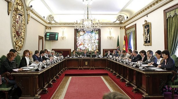 Iruñeko Udalean legealdi berriko lehen osoko bilkura izanen dute gaur