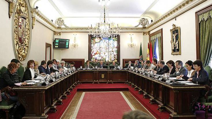 Iruñeko Udalean legealdi berriko lehen osoko bilkura izanen dute gaur