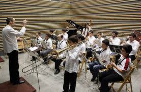 Izurritea Iruñeko musika eskolan sartu zenekoa 