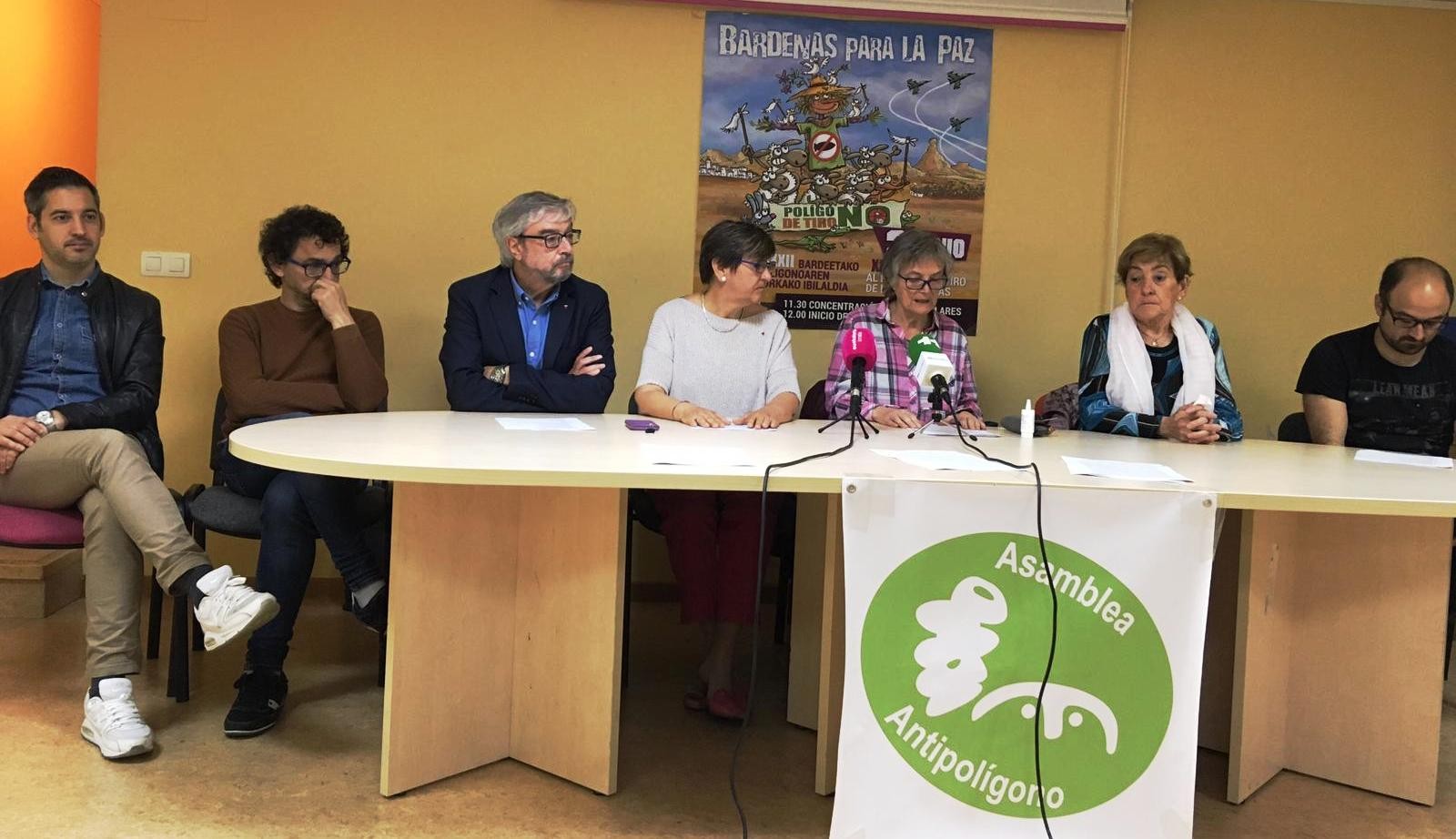Gerretarako probak egiteari uzteko eskatuz, protesta