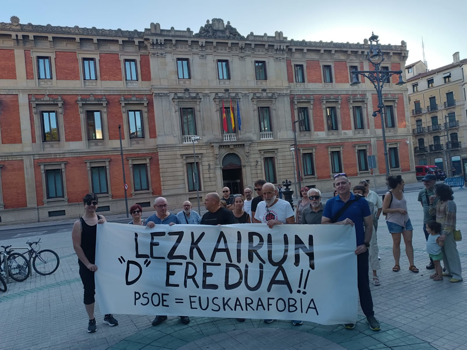 Lezkairun D eredua!