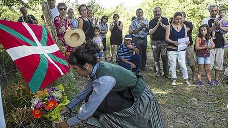 Ezkaba mendiko espetxetik 1938an ihes egindako bizilagunen gorpuak aurkitu dituzte Burutuaingo hobi batean