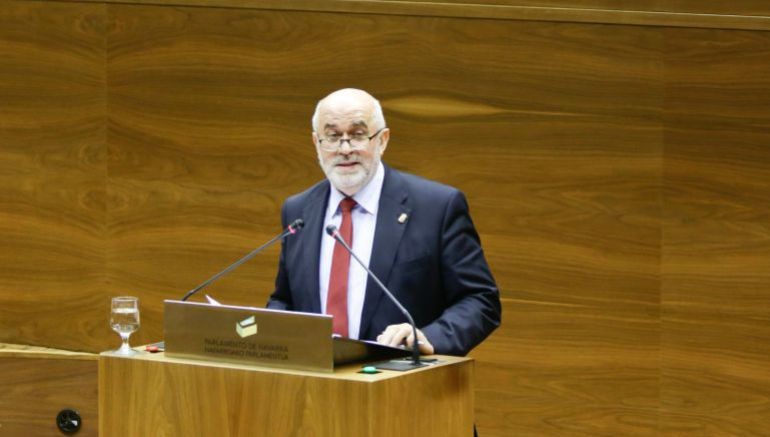 Jose Luis Mendozak dimisioa eman du; Maria Solanak hartuko du Hezkuntza