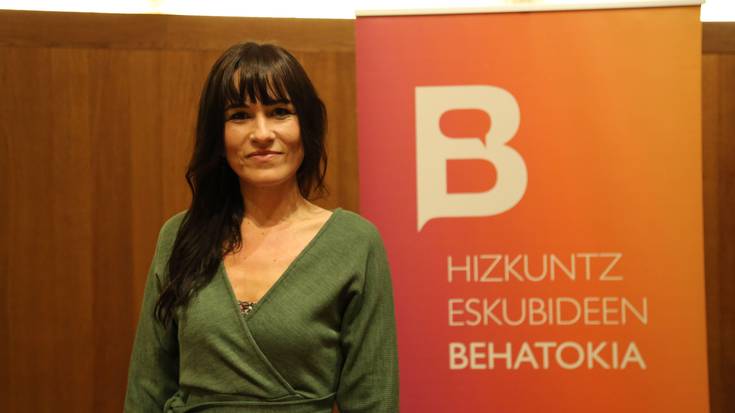 Agurne Gaubeka (Behatokia): “Hizkuntza urraketak gainditzeko neurri eraginkorrak hartu ordez, irizpide berdinekin jarraitzen da”