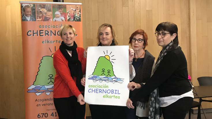 Lau haurrentzako harrera-familiak behar ditu Txernobil elkarteak