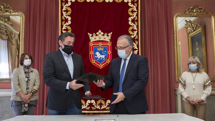 ETAren atentatuak izan ziren tokietan plakak ezarriko ditu Iruñeko Udalak