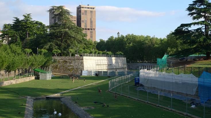 Haurrendako proposamenak, Iruñean barnako ibilbide bat, Yamaguchi parkerako irteera bat eta ihes-joko bat Takoneran, udako bisita gidatuetan