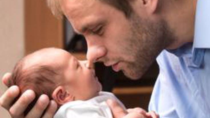 500 eta 800 euro bitarteko diru-laguntza berriak guraso bakarreko familien kontziliaziorako 