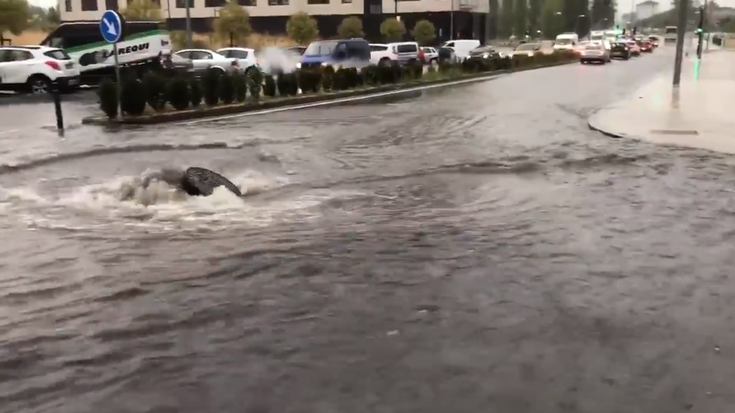 Euritea Iruñerrian: 30 litro metro karratuko, ordu erdian